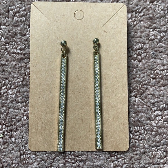 Jewelry - Long bar earrings
